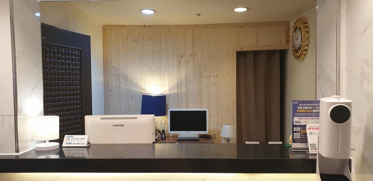Gimhae Business Hotel K Ngoại thất bức ảnh