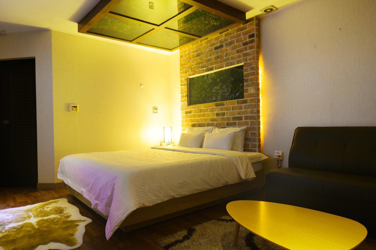 Gimhae Business Hotel K Ngoại thất bức ảnh