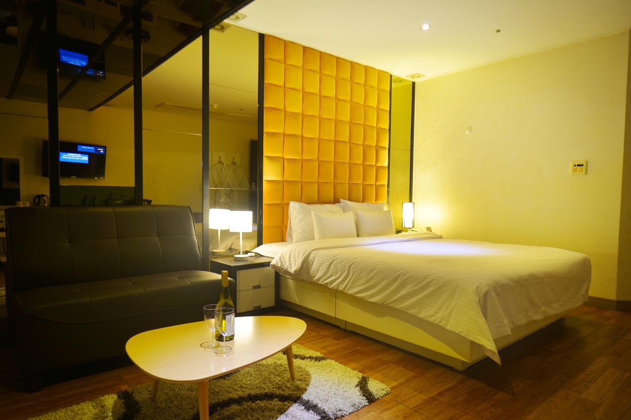 Gimhae Business Hotel K Ngoại thất bức ảnh