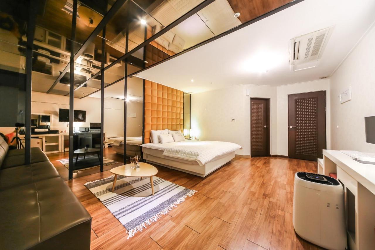 Gimhae Business Hotel K Ngoại thất bức ảnh