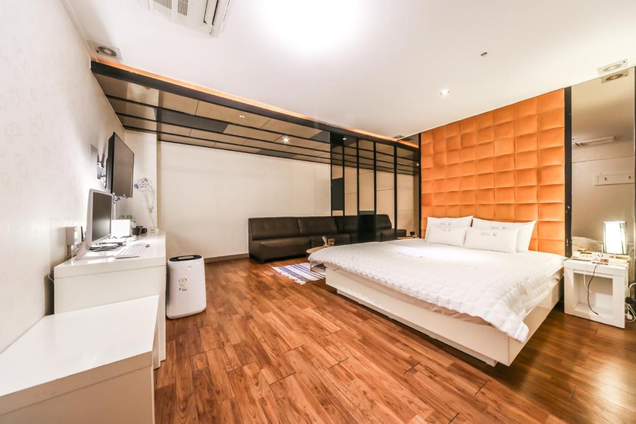 Gimhae Business Hotel K Ngoại thất bức ảnh